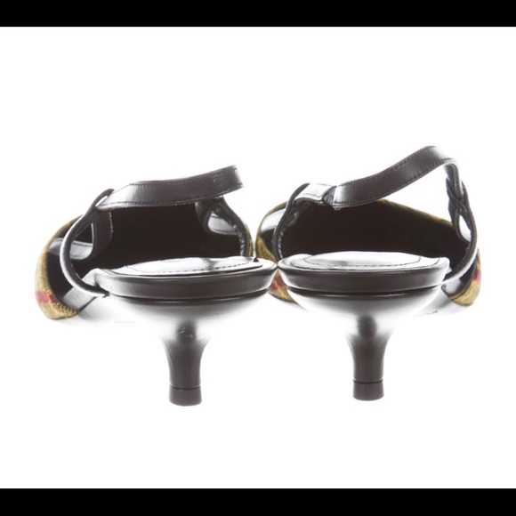 Shoes - Picture 7 of 9